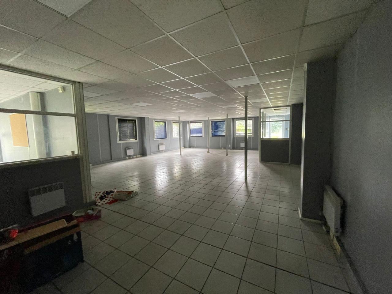 Local d'activité Roncq 2500m² Location local d'activité Roncq Nord OLACT2424383 10